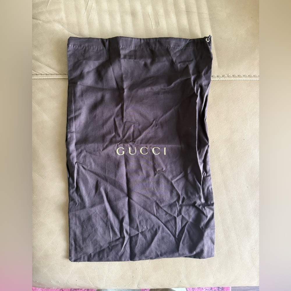 Gucci dust bag
